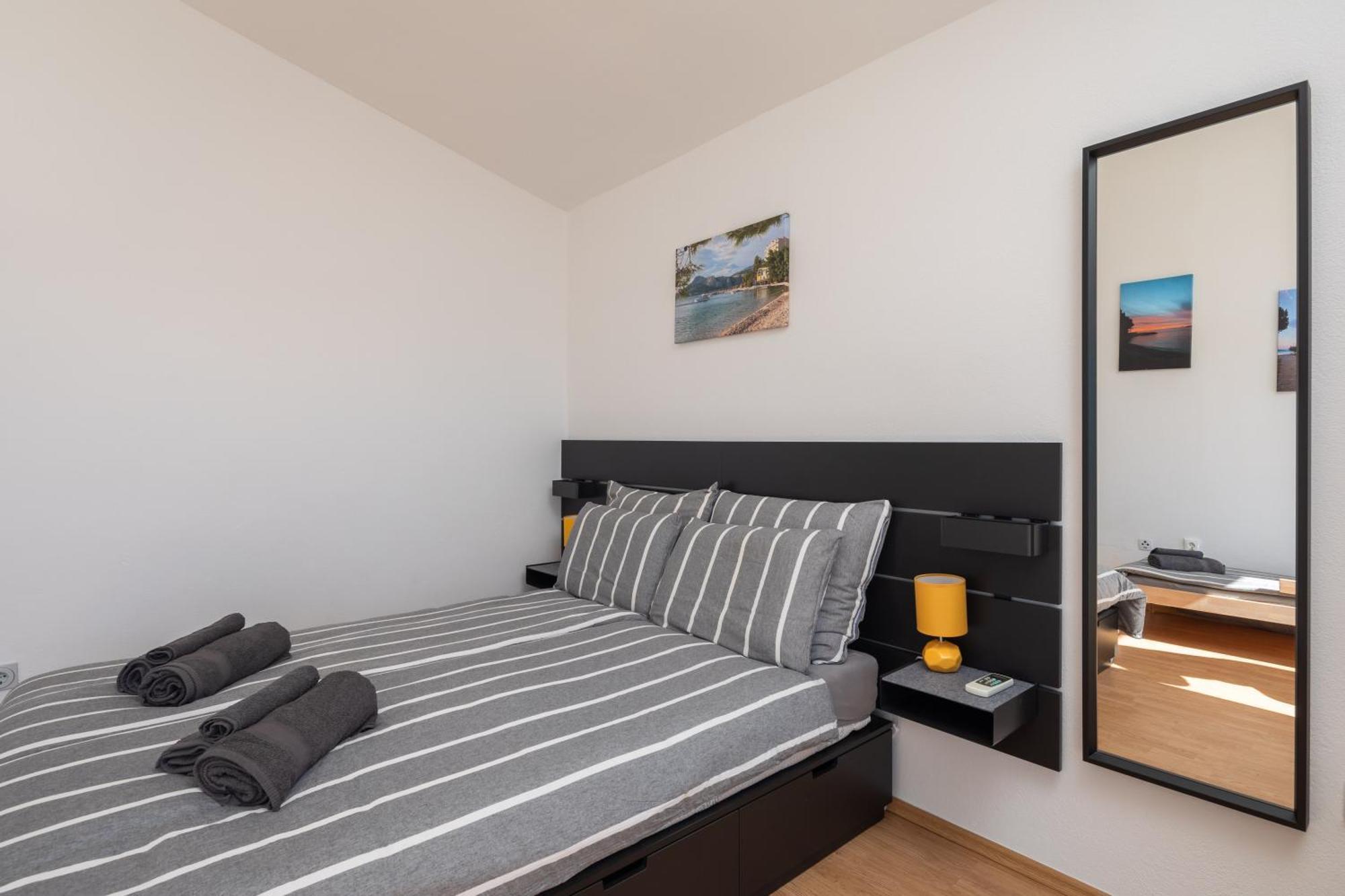 Sunshine Suites Omiš Exterior foto