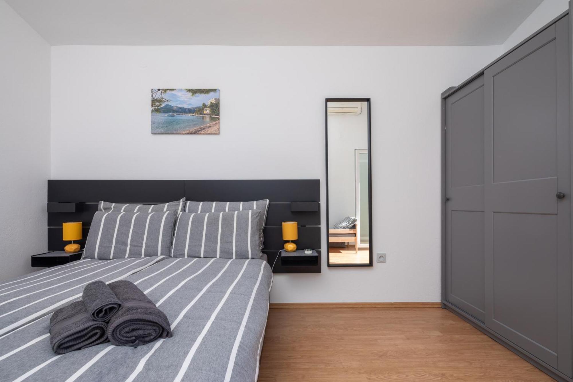 Sunshine Suites Omiš Exterior foto