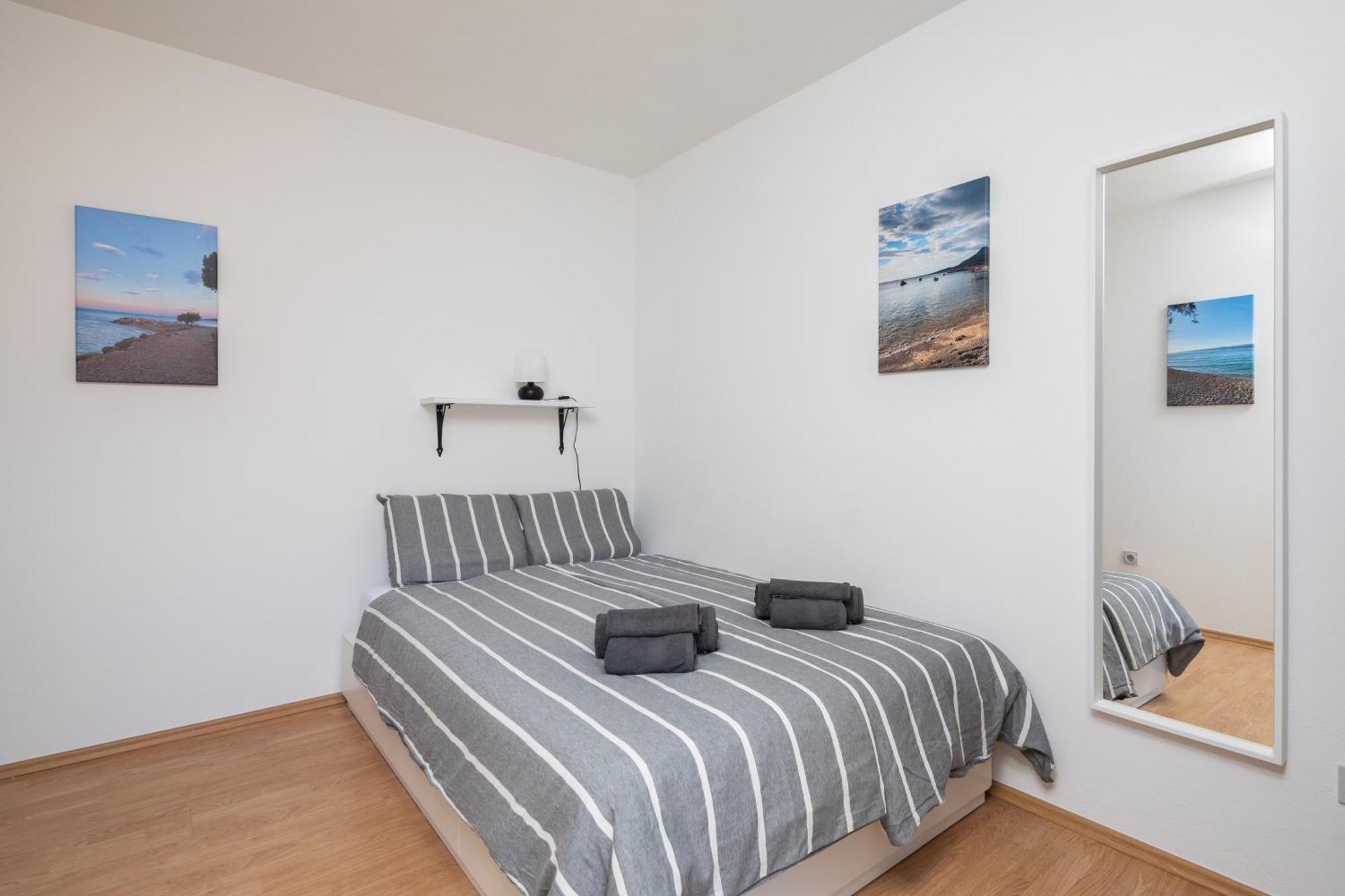 Sunshine Suites Omiš Exterior foto